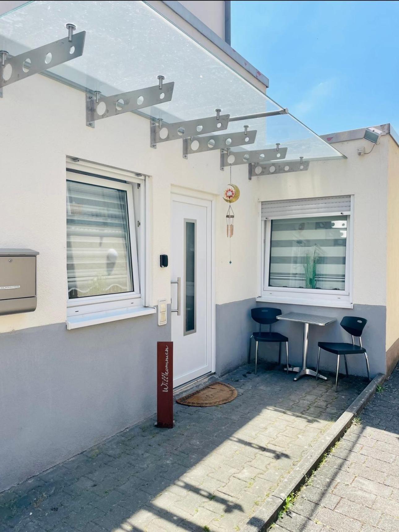 2 Room Galerie Einliegerwohnung In Rheinstetten, Messe Naehe, Rollstuhlfahrer Geeignet Extérieur photo